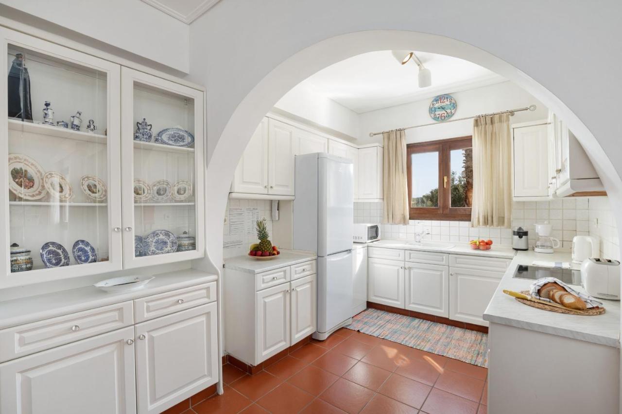 Villa Lianolia Περίθεια Εξωτερικό φωτογραφία